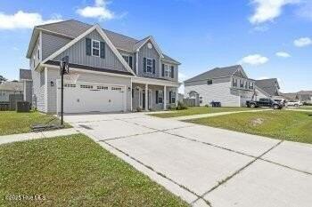 326 Aquamarine Circle - Photo 3 of 32