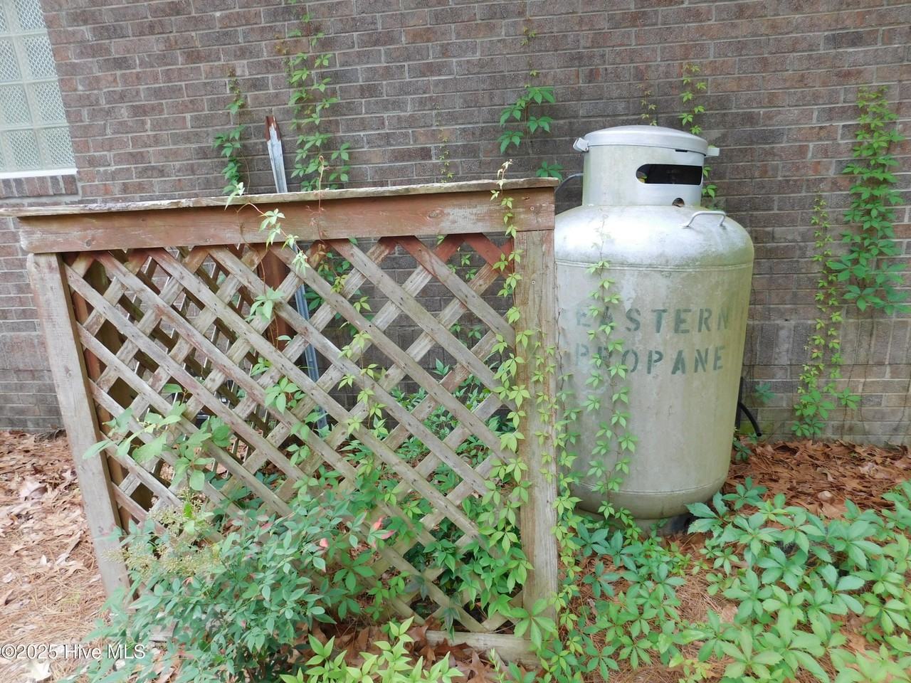 914 Muirfield Pl - Photo 6 of 50