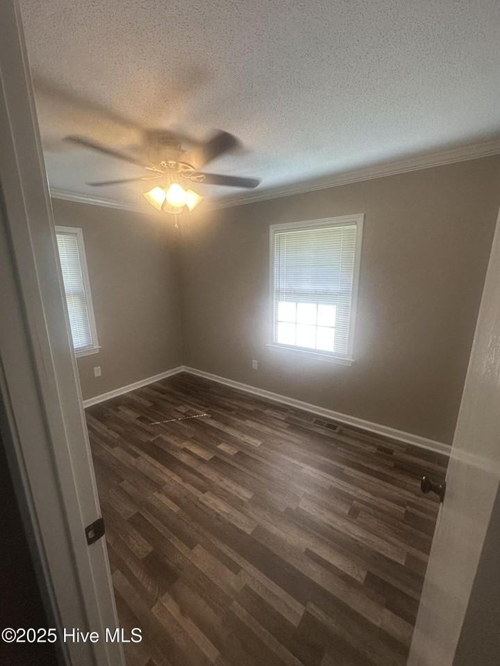 54 Nixon Ave - Photo 7 of 17