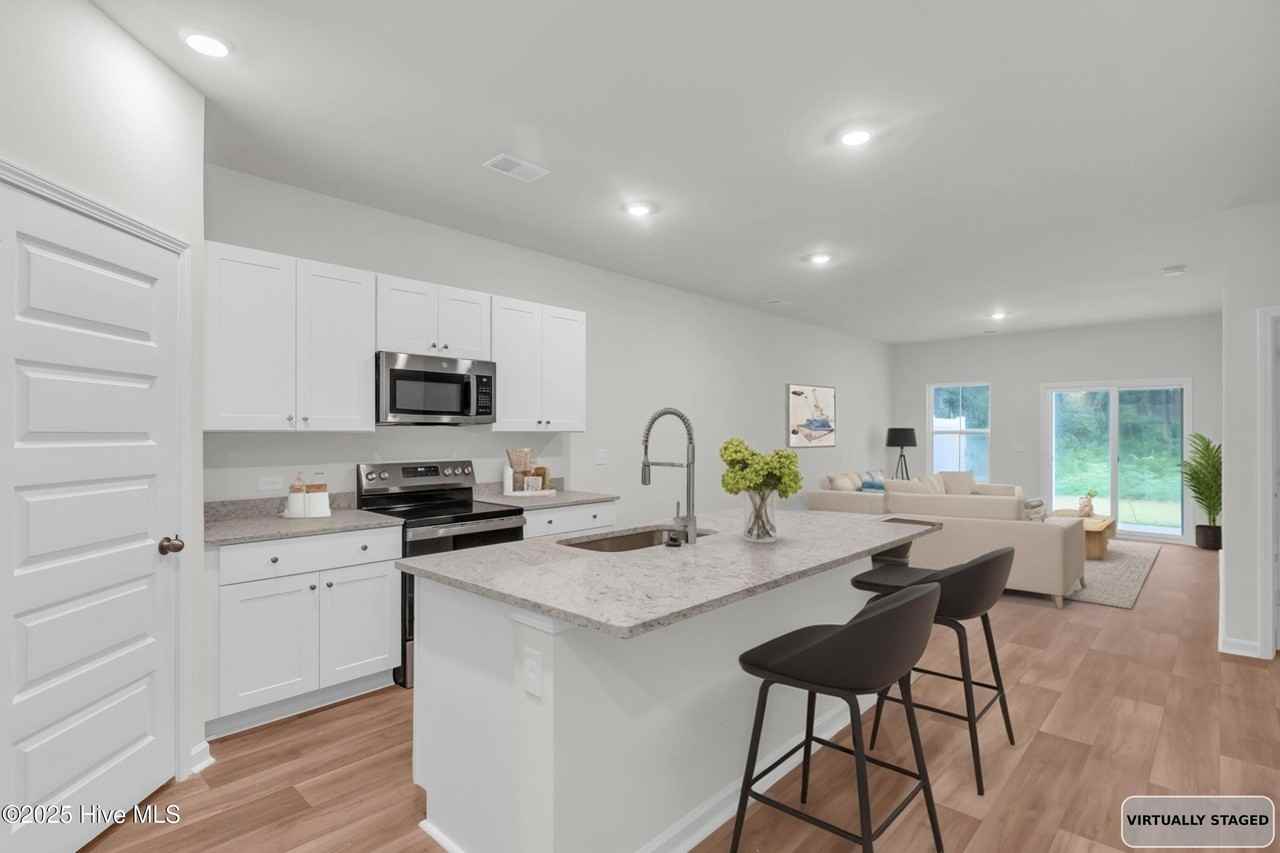 1207 Windy Grove Ln Sw - Photo 3 of 49