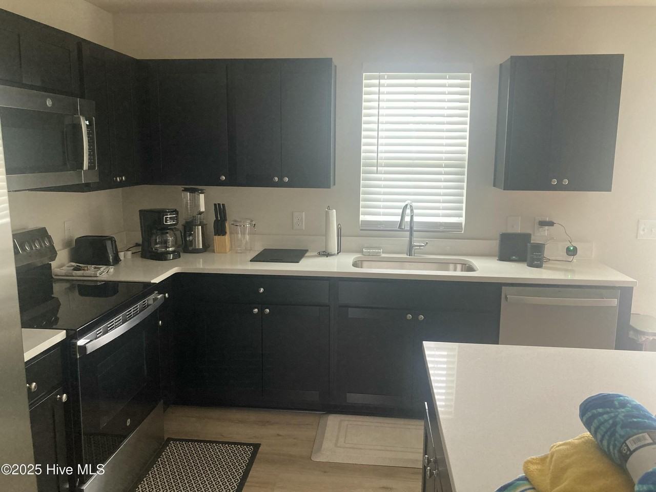 3226 Edgemead Cir Nw - Photo 7 of 26