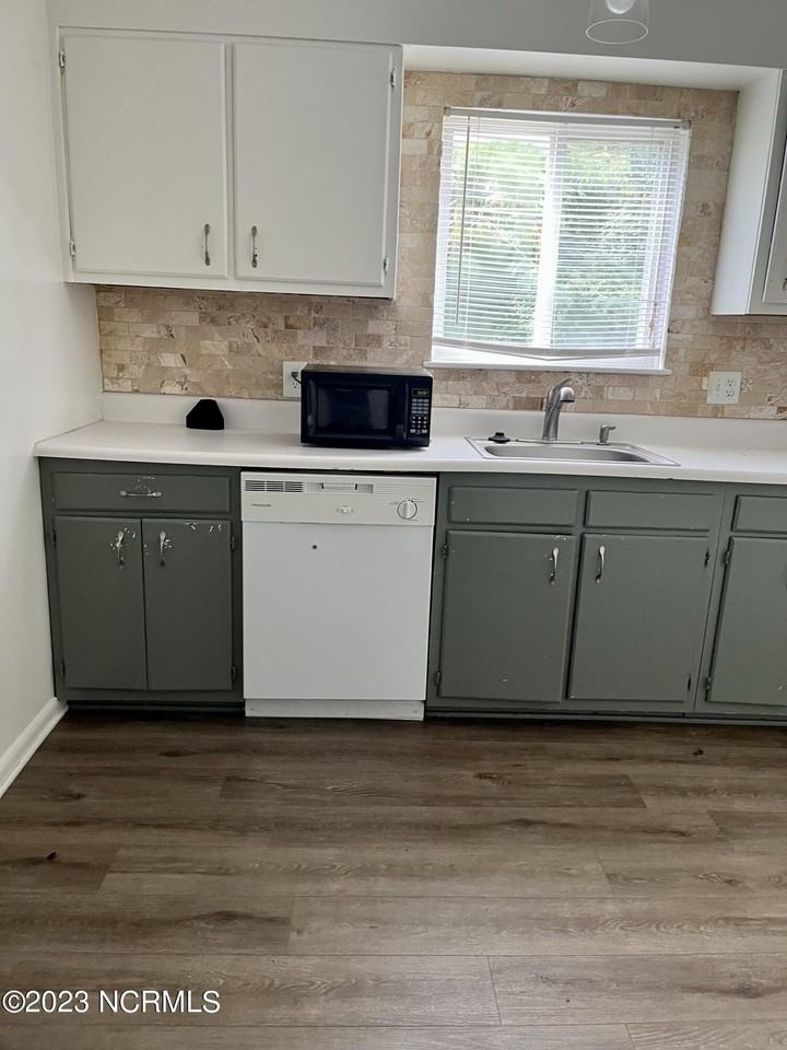 510 Thyme Ct - Photo 4 of 11