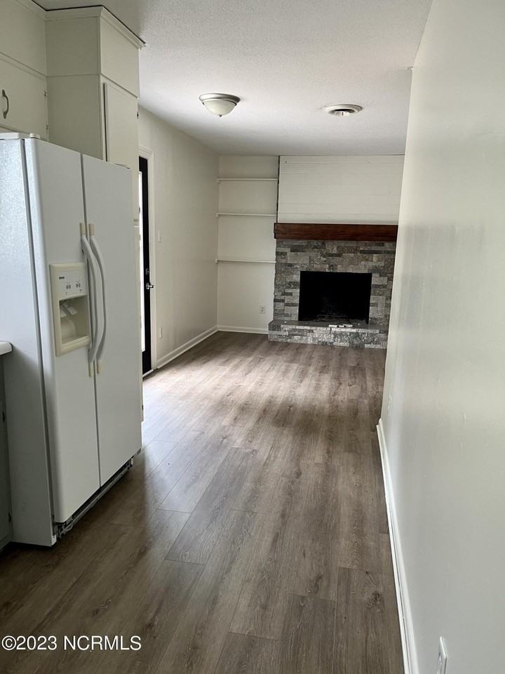 510 Thyme Ct - Photo 5 of 11