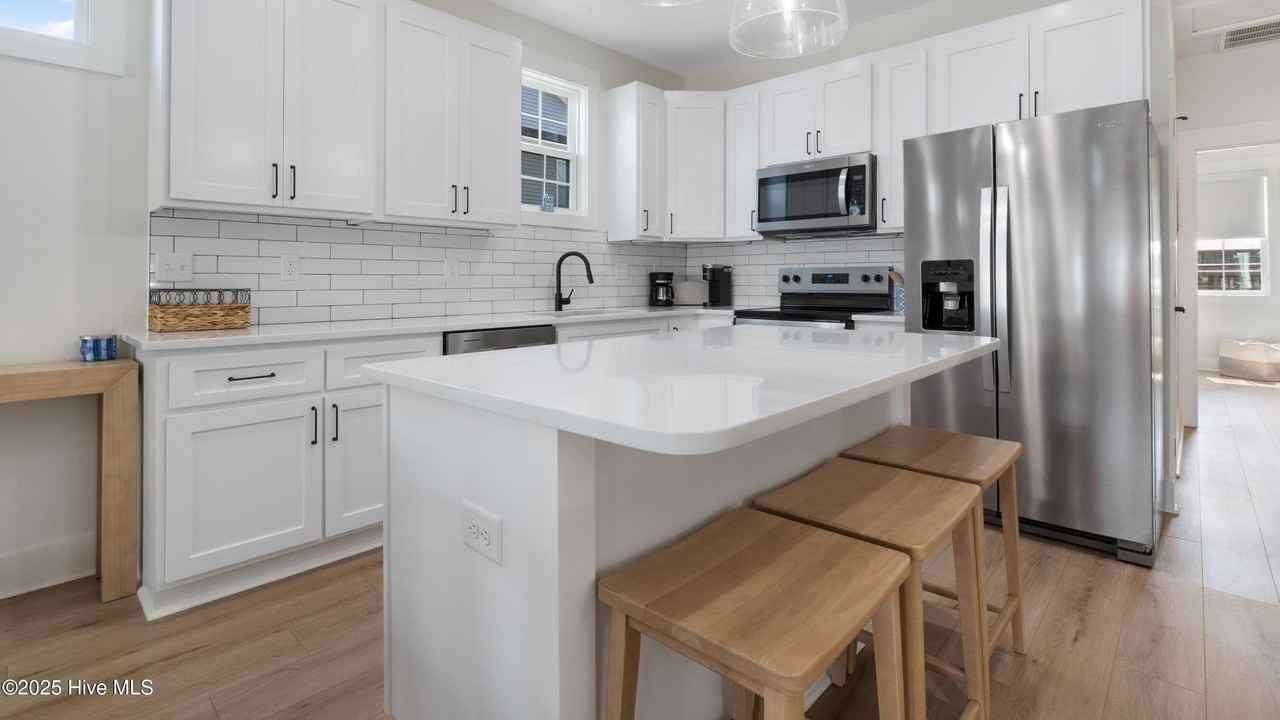 1205 Mackerel Ln Unit 1 #1 - Photo 6 of 17