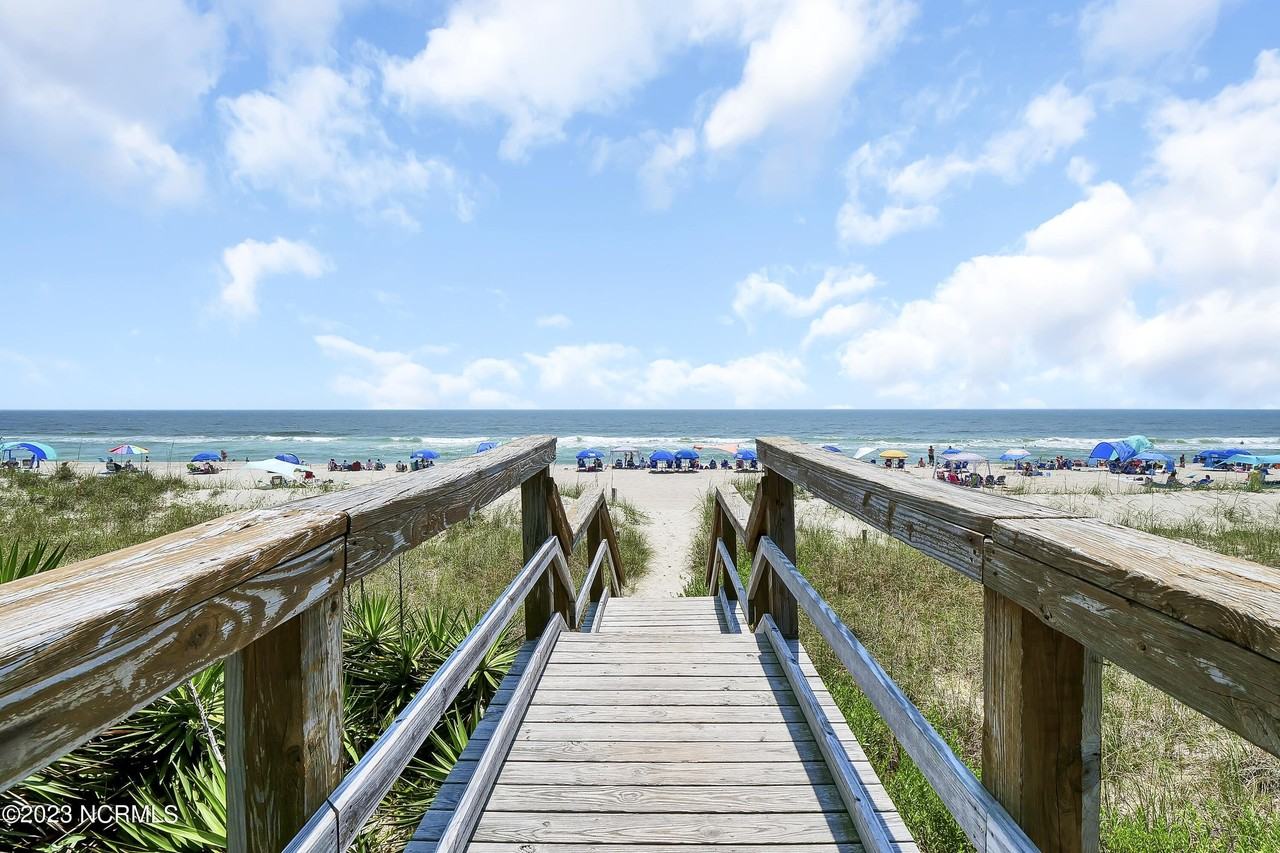 1311 Lake Park Blvd S Apt 10b #10B - Photo 2 of 21