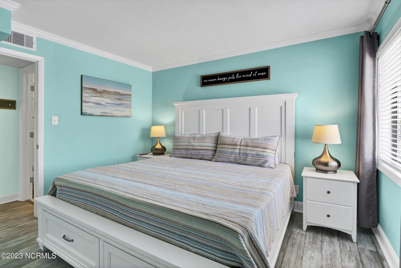 1311 Lake Park Blvd S Apt 10b #10B - Photo 5 of 21