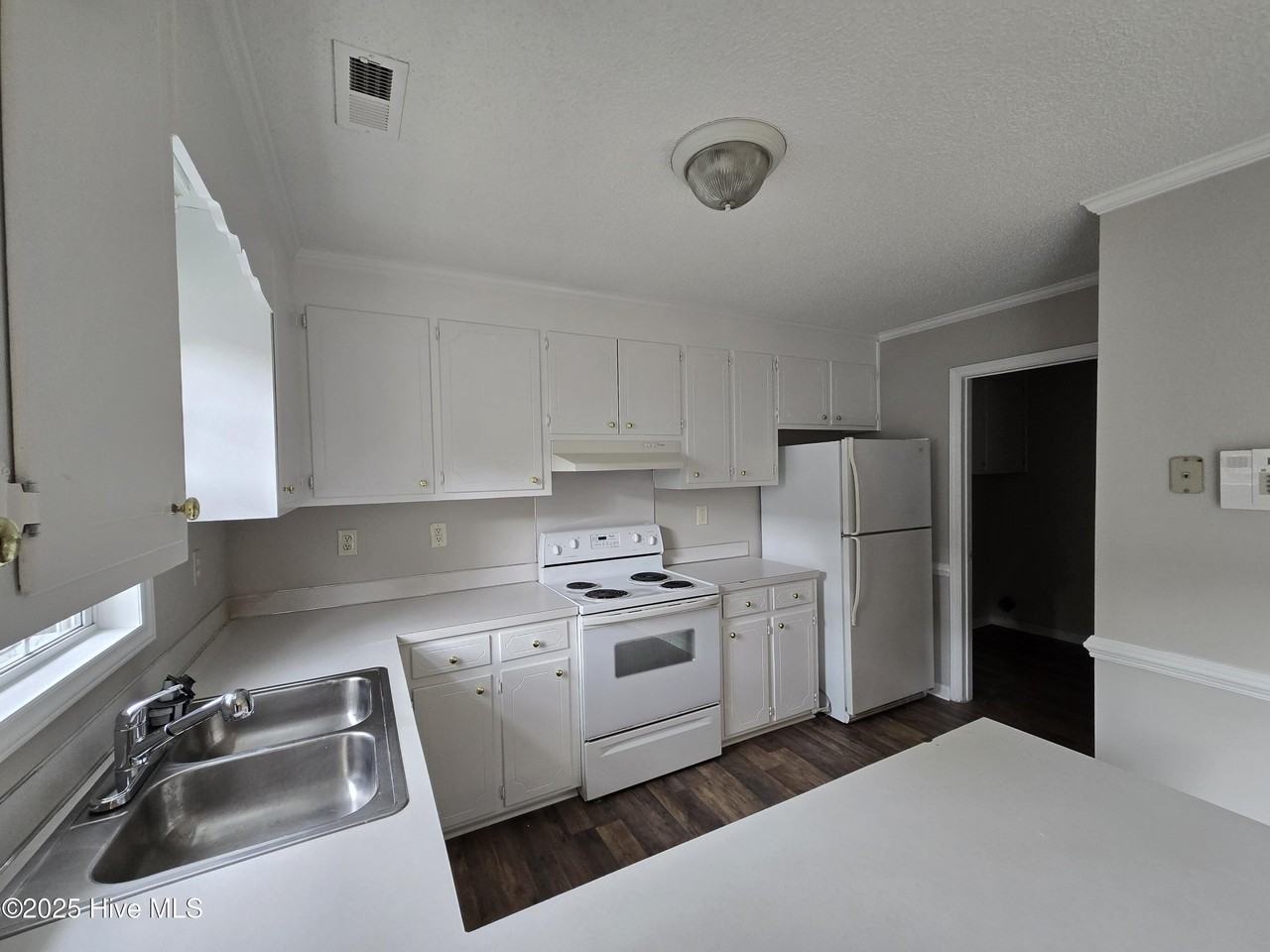 1015 Spring Forest Rd Apt F5 #F5 - Photo 7 of 15