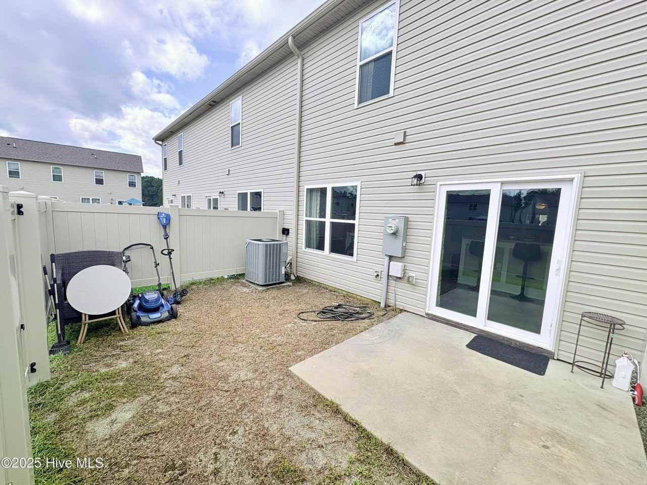 456 Sullivan Loop Rd - Photo 4 of 31