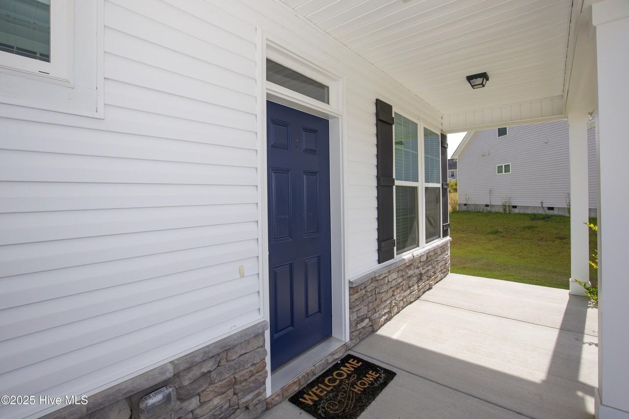 1170 Camellia Dr - Photo 5 of 50