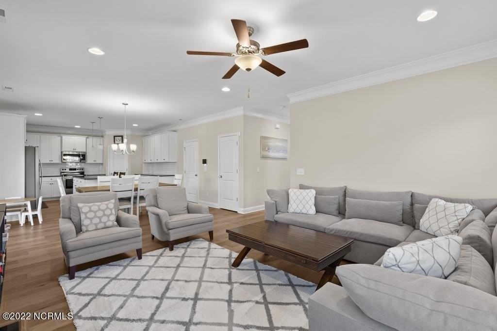 906 Needlerush Rd - Photo 6 of 28