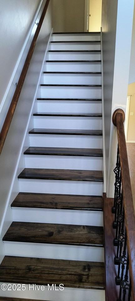 419 Lafitte Way - Photo 3 of 15