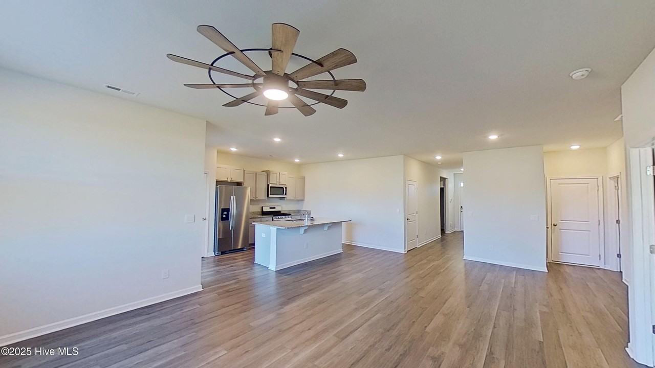 2529 Down Stream Ln - Photo 3 of 25