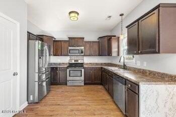 501 New Hanover Trl - Photo 5 of 21