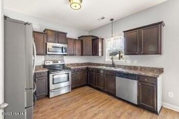 501 New Hanover Trl - Photo 6 of 21