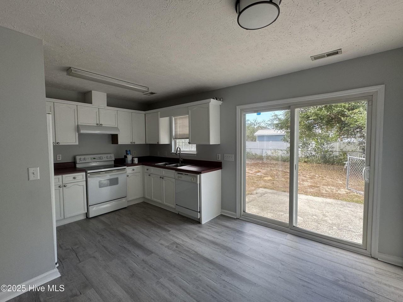 117 Nw 10th St - Photo 7 of 24