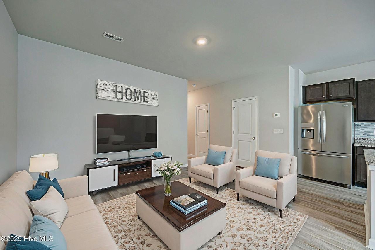 4613 Wildaire Lane - Photo 3 of 19