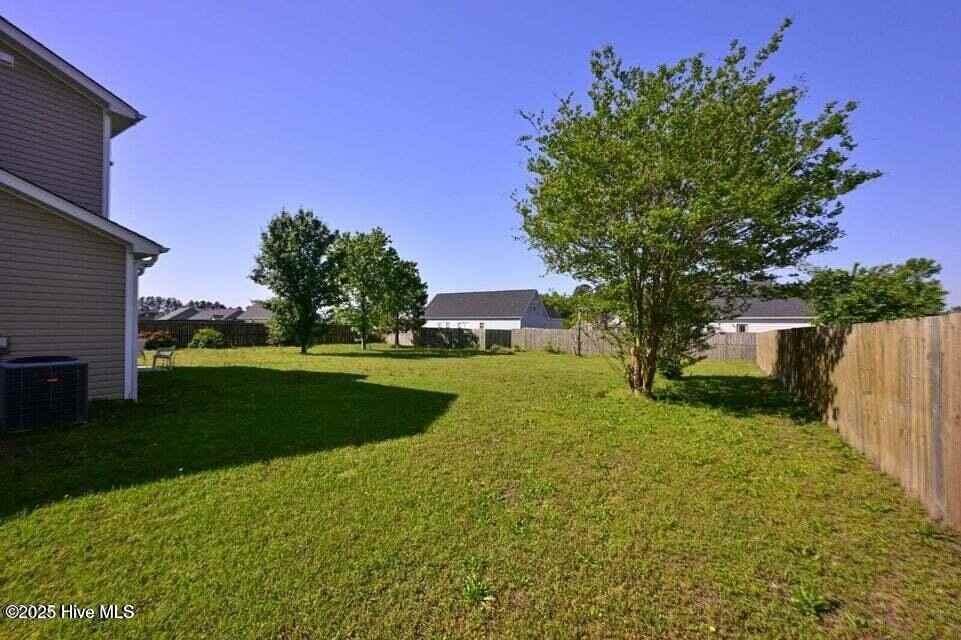 108 Maidstone Dr - Photo 7 of 24