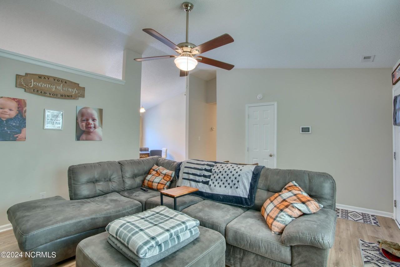 600 Calabash Drive - Photo 3 of 12