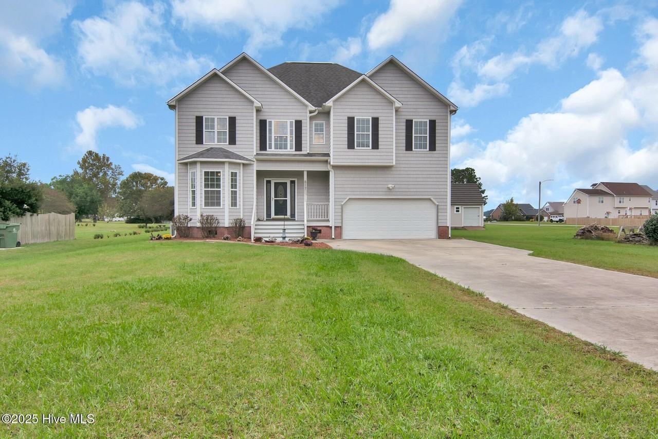 817 Willbrook Cir - Photo 2 of 35