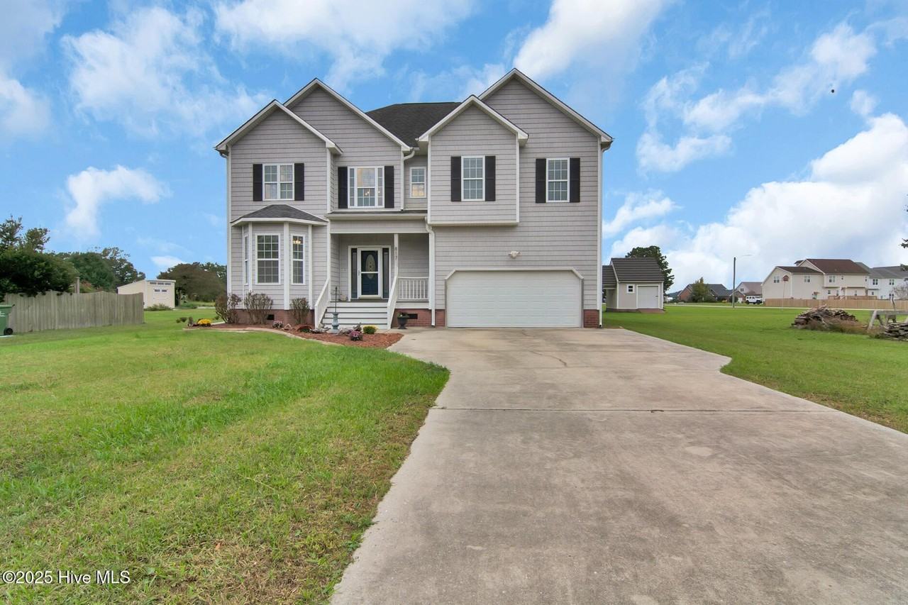 817 Willbrook Cir - Photo 3 of 35