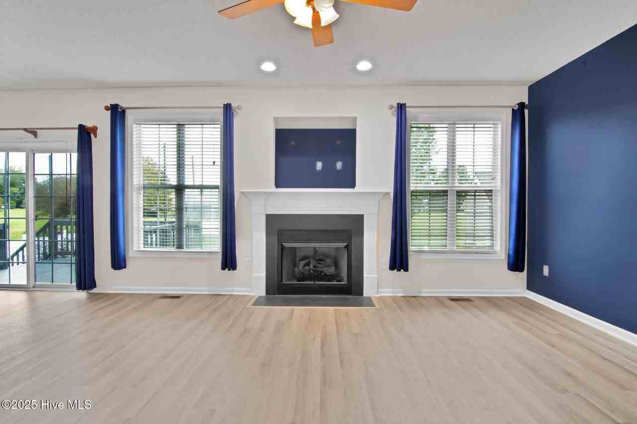 817 Willbrook Cir - Photo 5 of 35