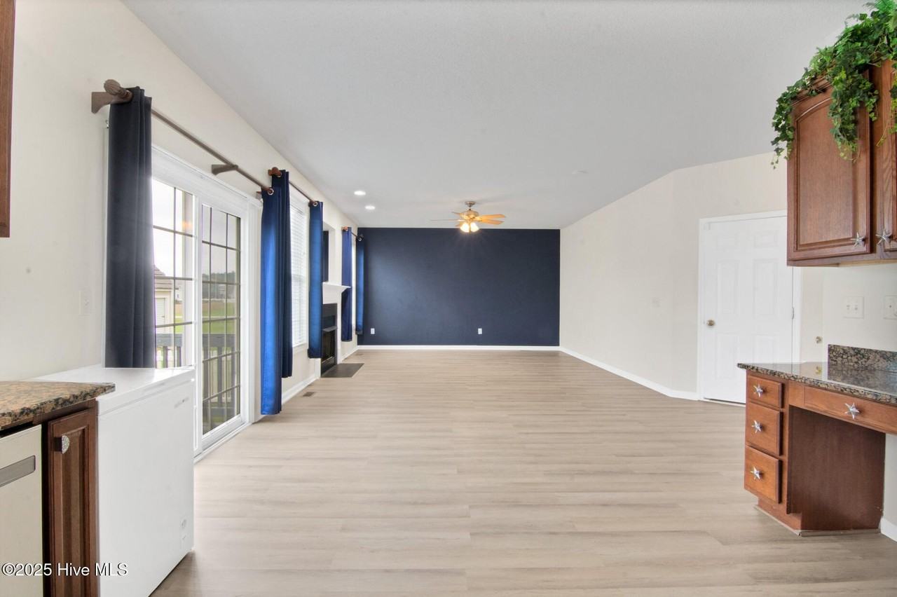 817 Willbrook Cir - Photo 6 of 35