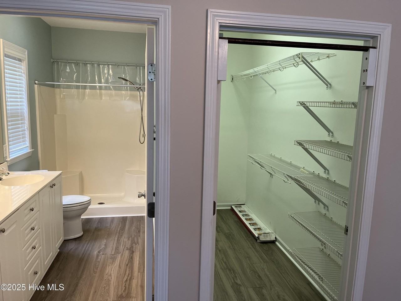 5118 Elton Dr Se - Photo 7 of 16