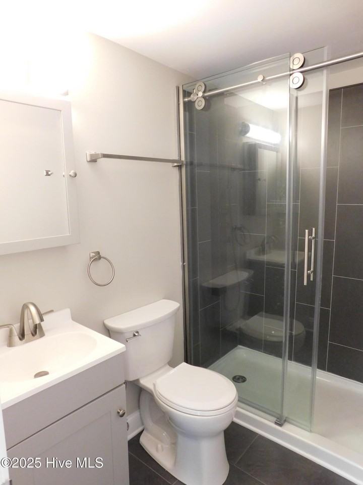 706 E Front St Unit D #D - Photo 4 of 11