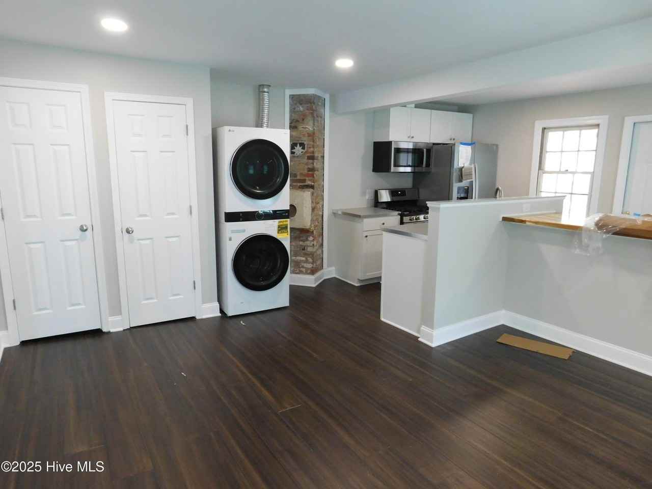 706 E Front St Unit D #D - Photo 5 of 11