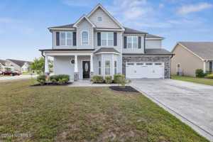 featured image of 913 Dynamo Ln