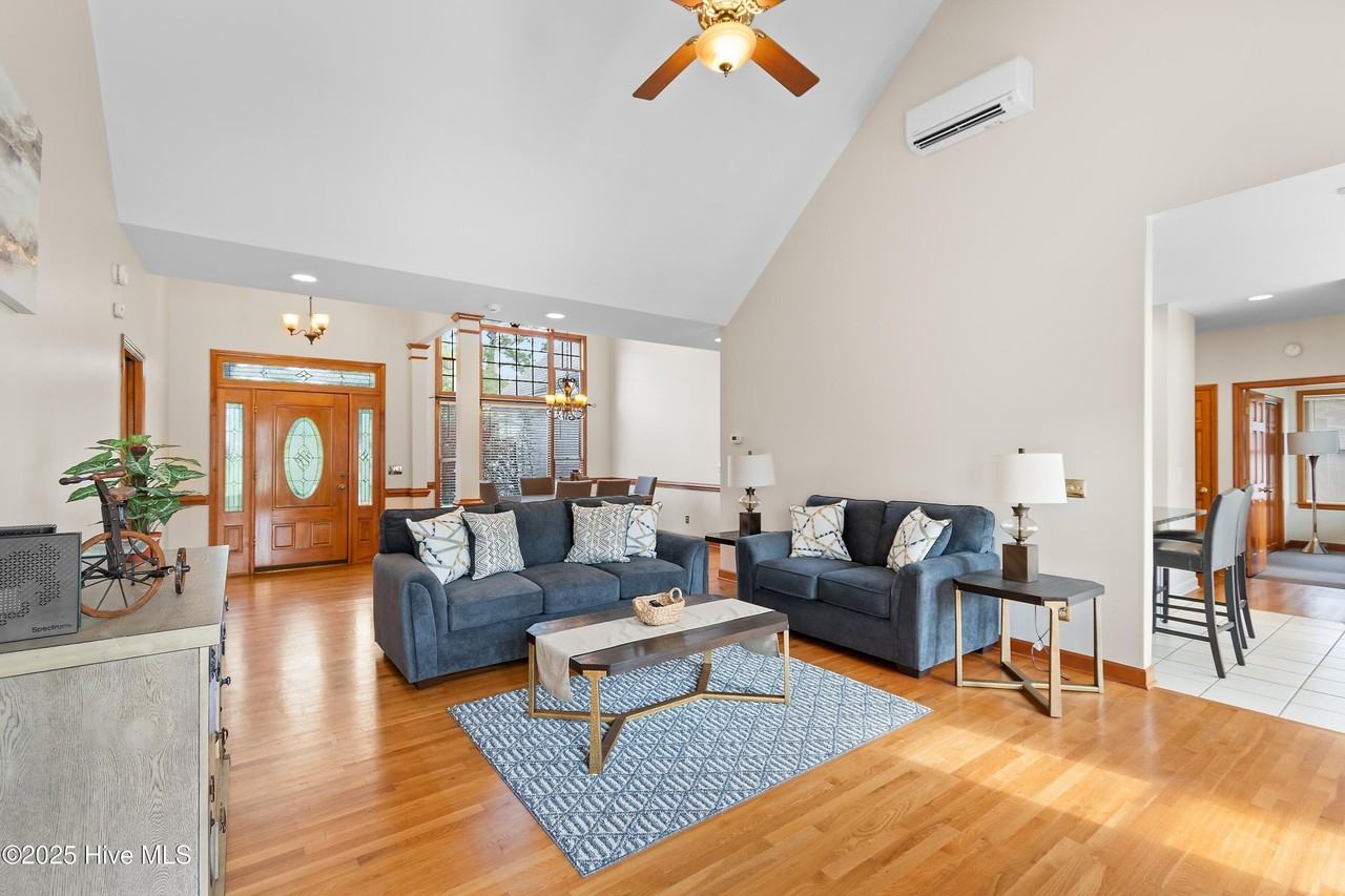 3201 Wild Azalea Way - Photo 6 of 36