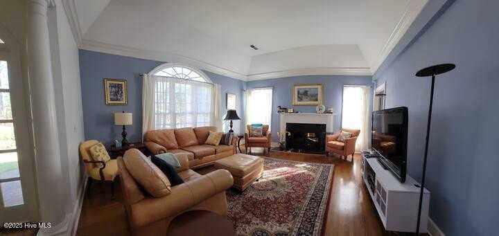 105 Keswick Ln - Photo 3 of 13