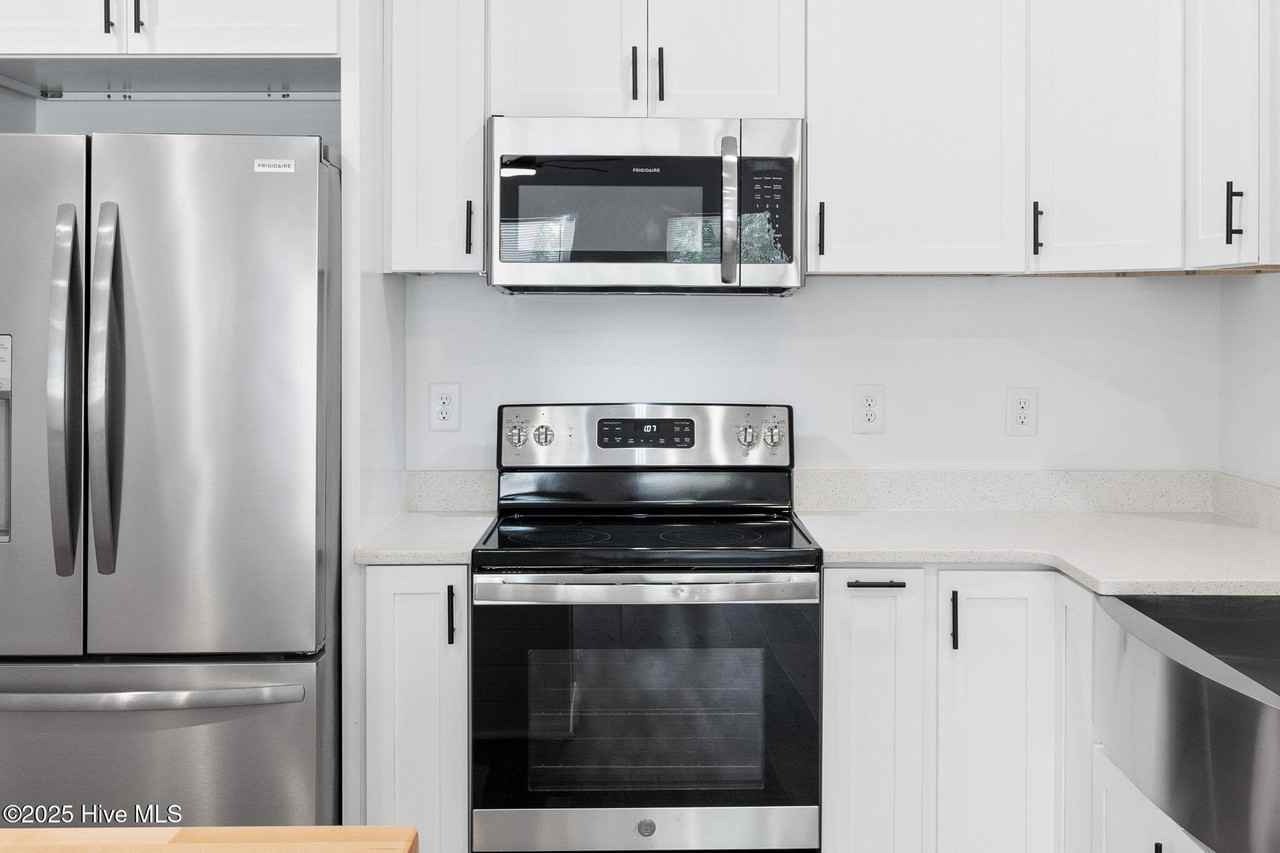 196 Wildwood St Nw - Photo 6 of 31