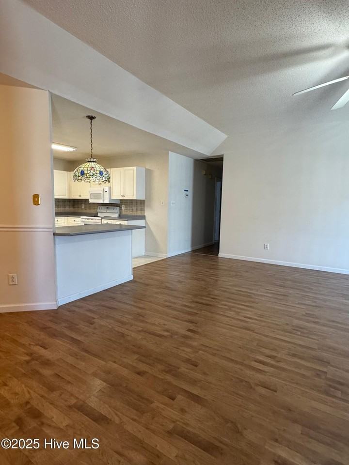 2007 Heritage Lane - Photo 5 of 24