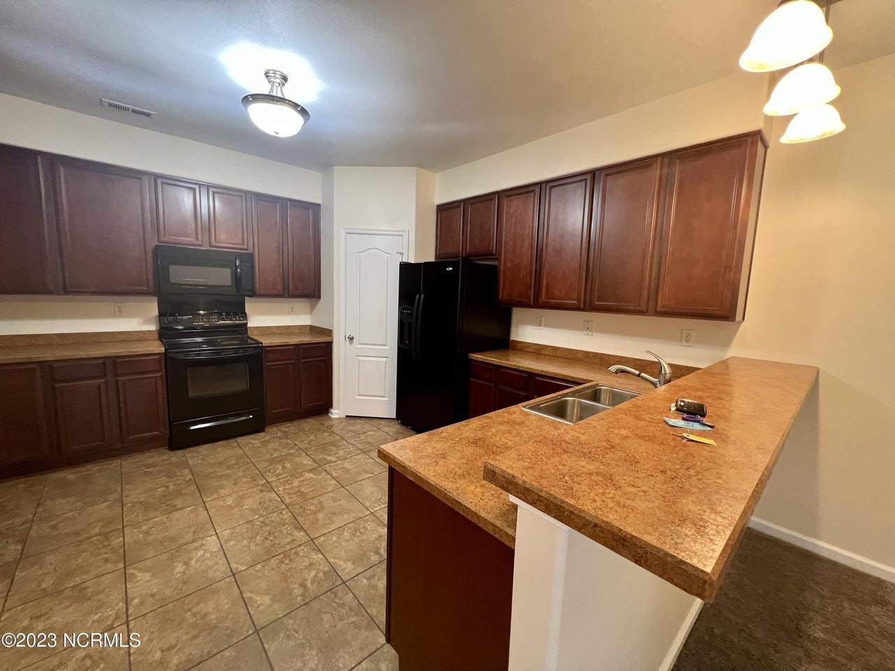 102 Osprey Cove - Photo 4 of 15