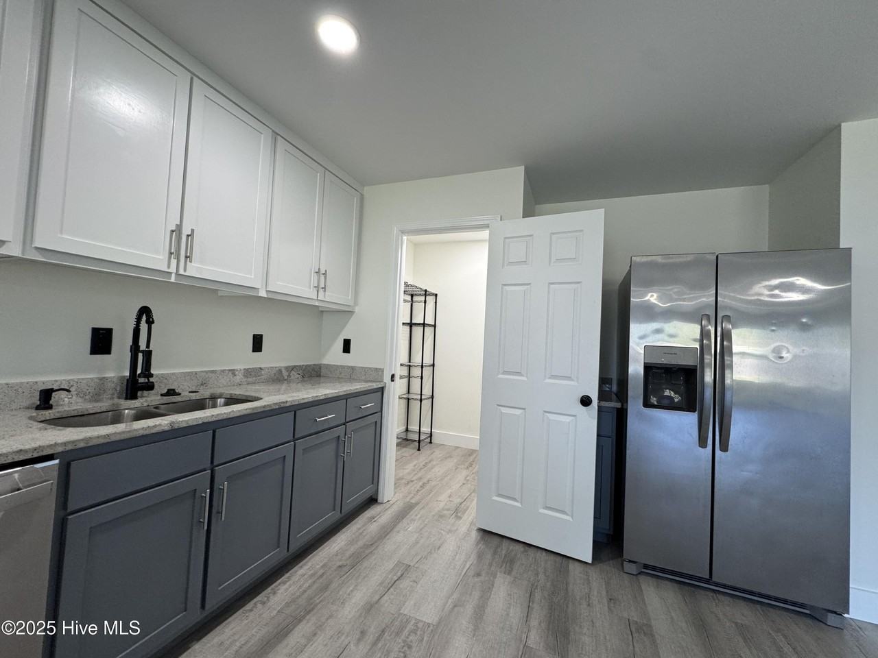 309 Robin Court #A - Photo 7 of 22