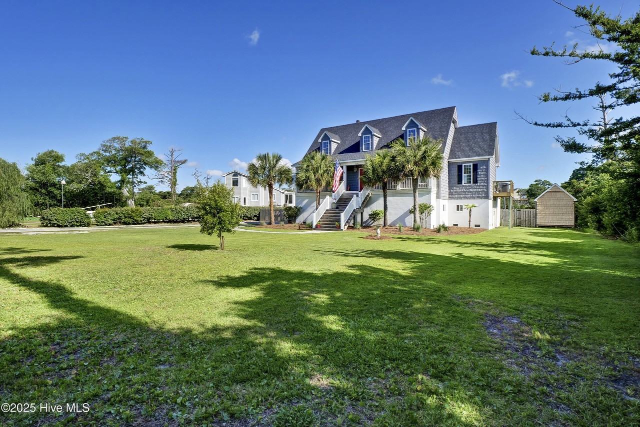 7308 Canal Dr - Photo 2 of 46