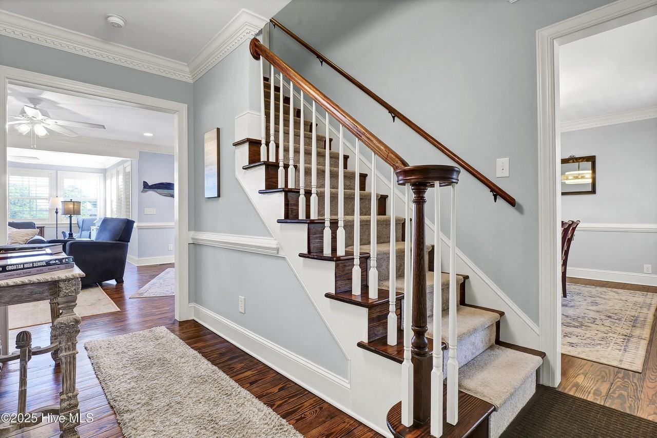 7308 Canal Dr - Photo 5 of 46