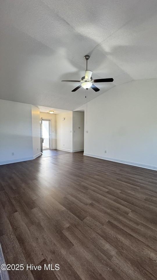 719 Kiwi Stone Cir - Photo 3 of 25