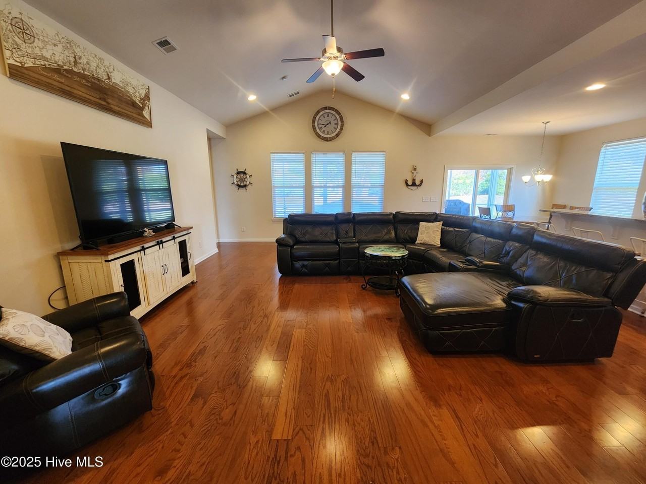 2140 Stonecrest Dr Nw - Photo 4 of 28