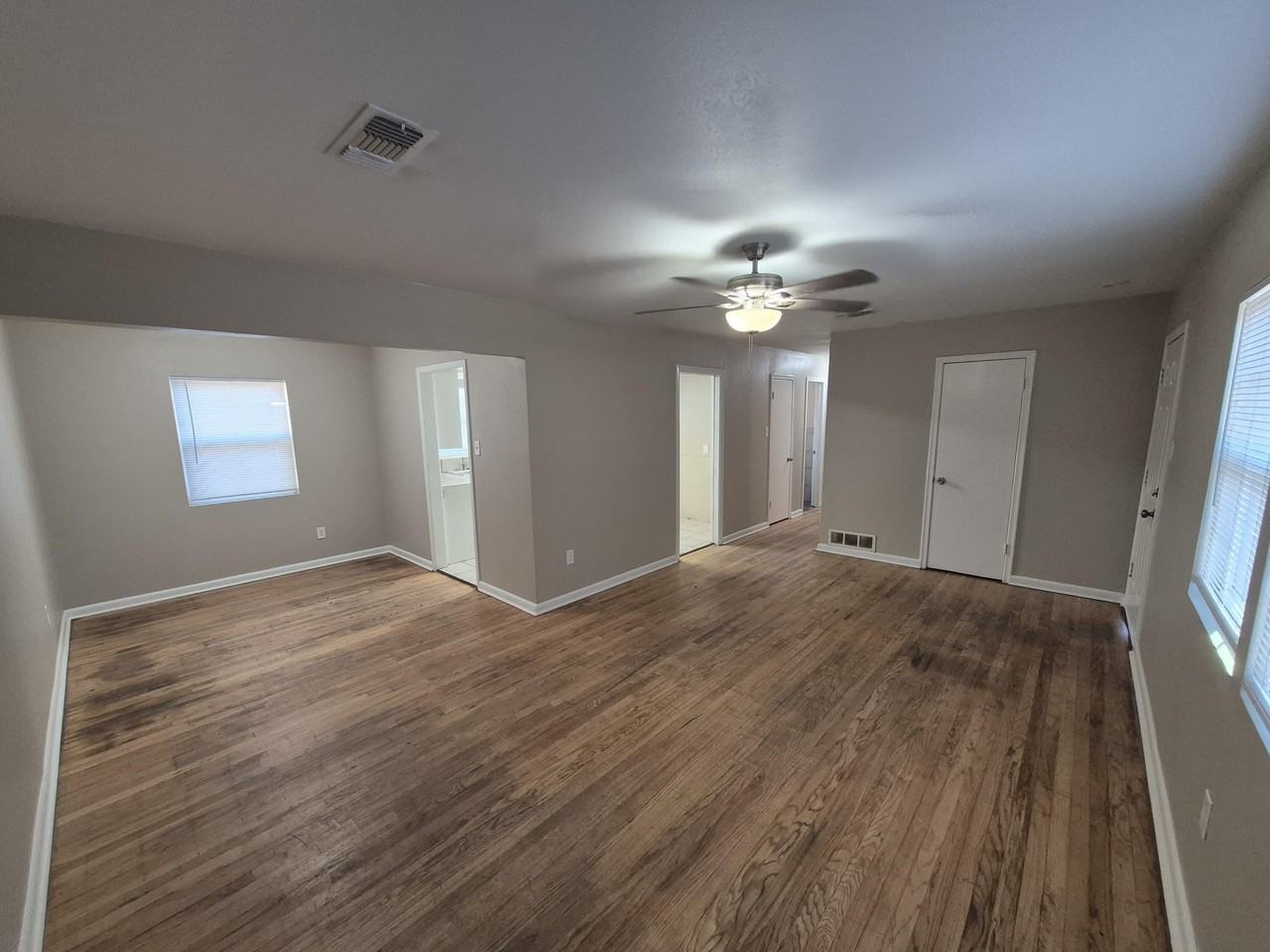 5403 Avenue B - Photo 3 of 15