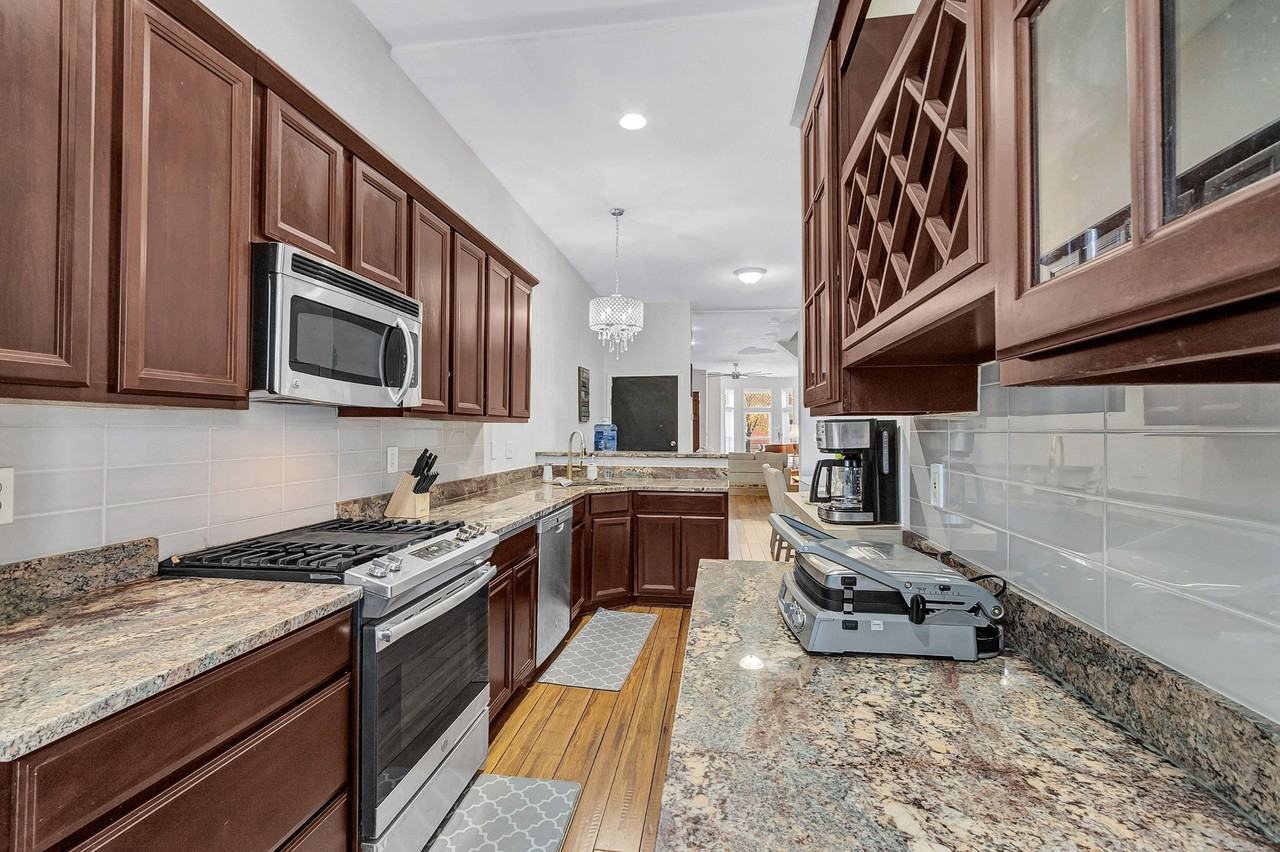 N Calvert St - Photo 3 of 8