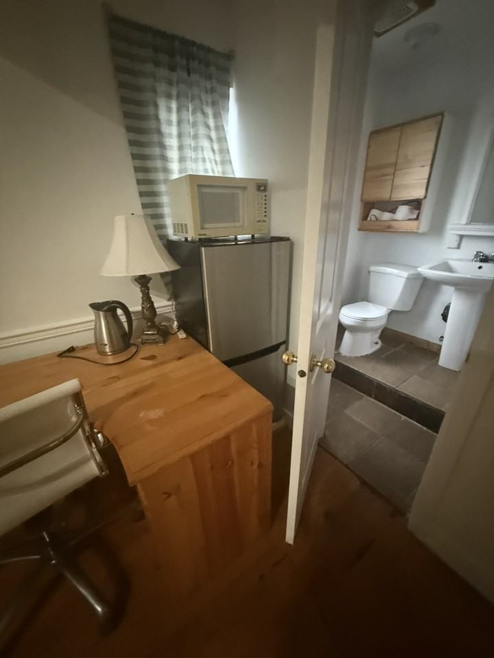 Kilby Crt - Photo 3 of 4