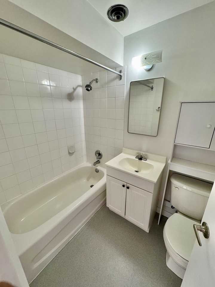 2266 West 2nd Avenue #304 - Photo 5 of 7