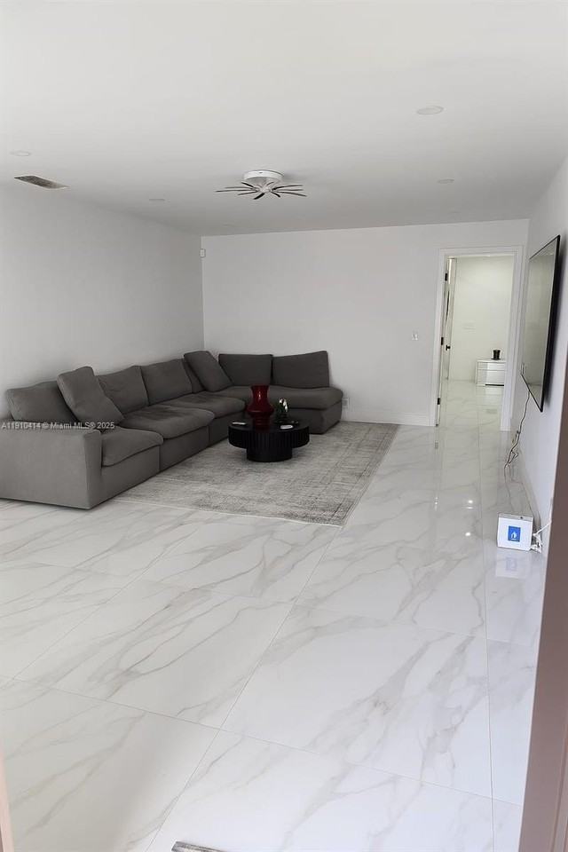 9313 Nw 24th Pl #9313 - Photo 6 of 31