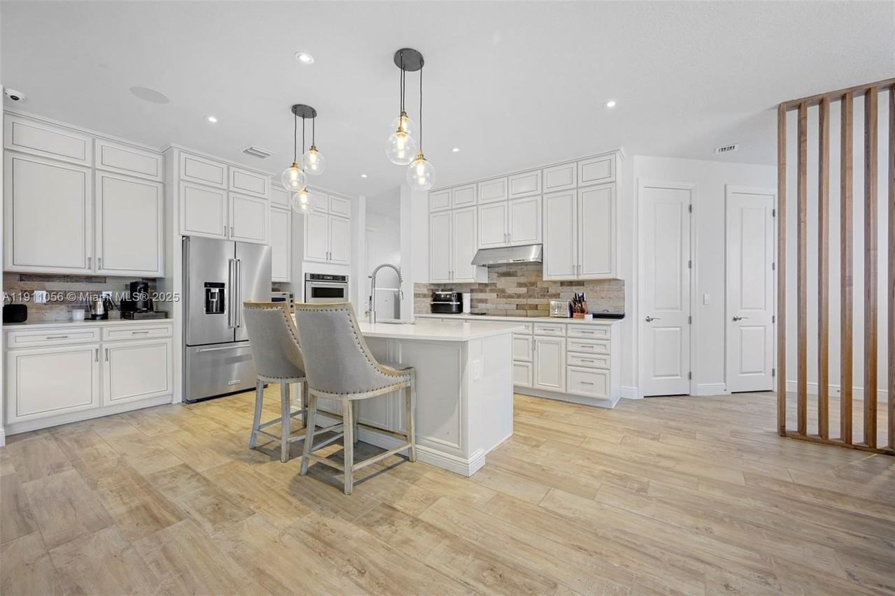 1465 Bursera Ter - Photo 6 of 34