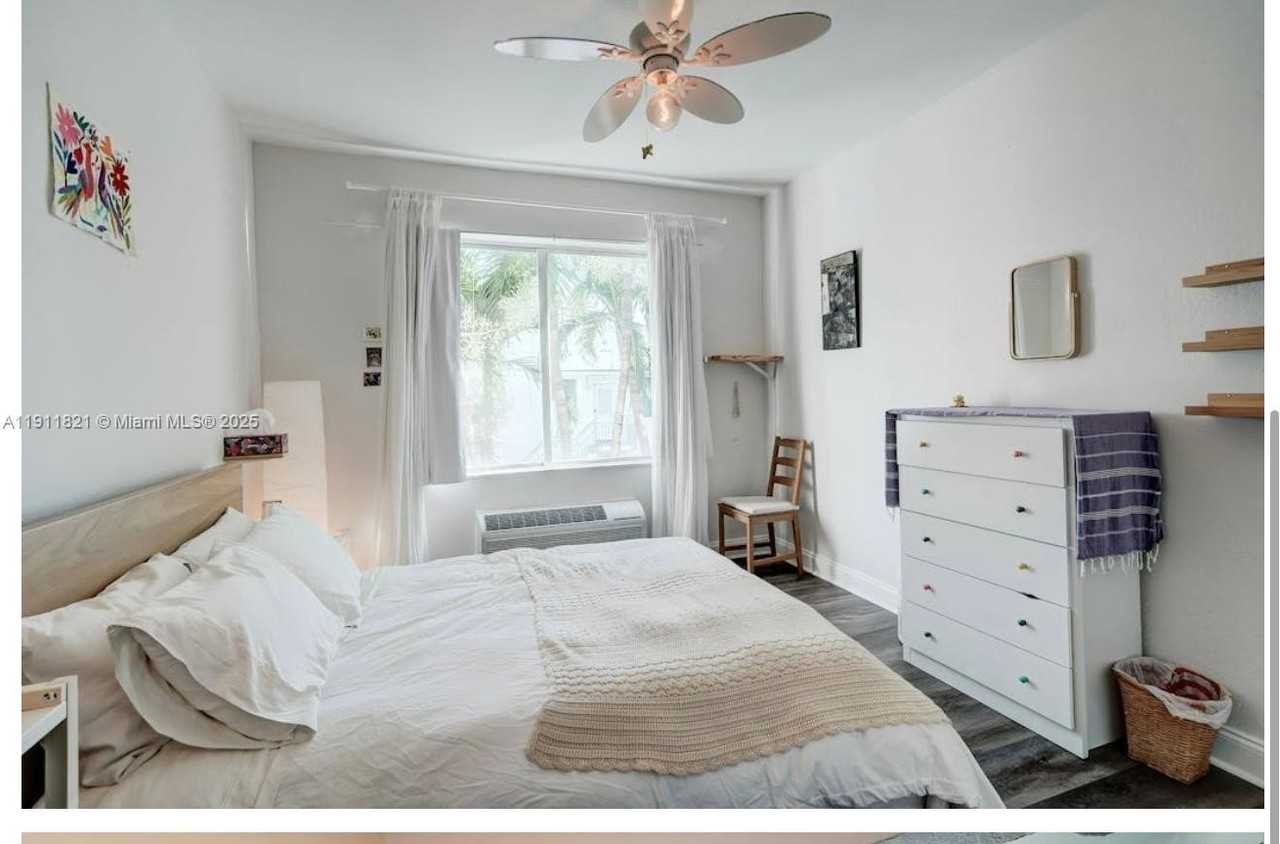 320 80th St #15 - Photo 6 of 6