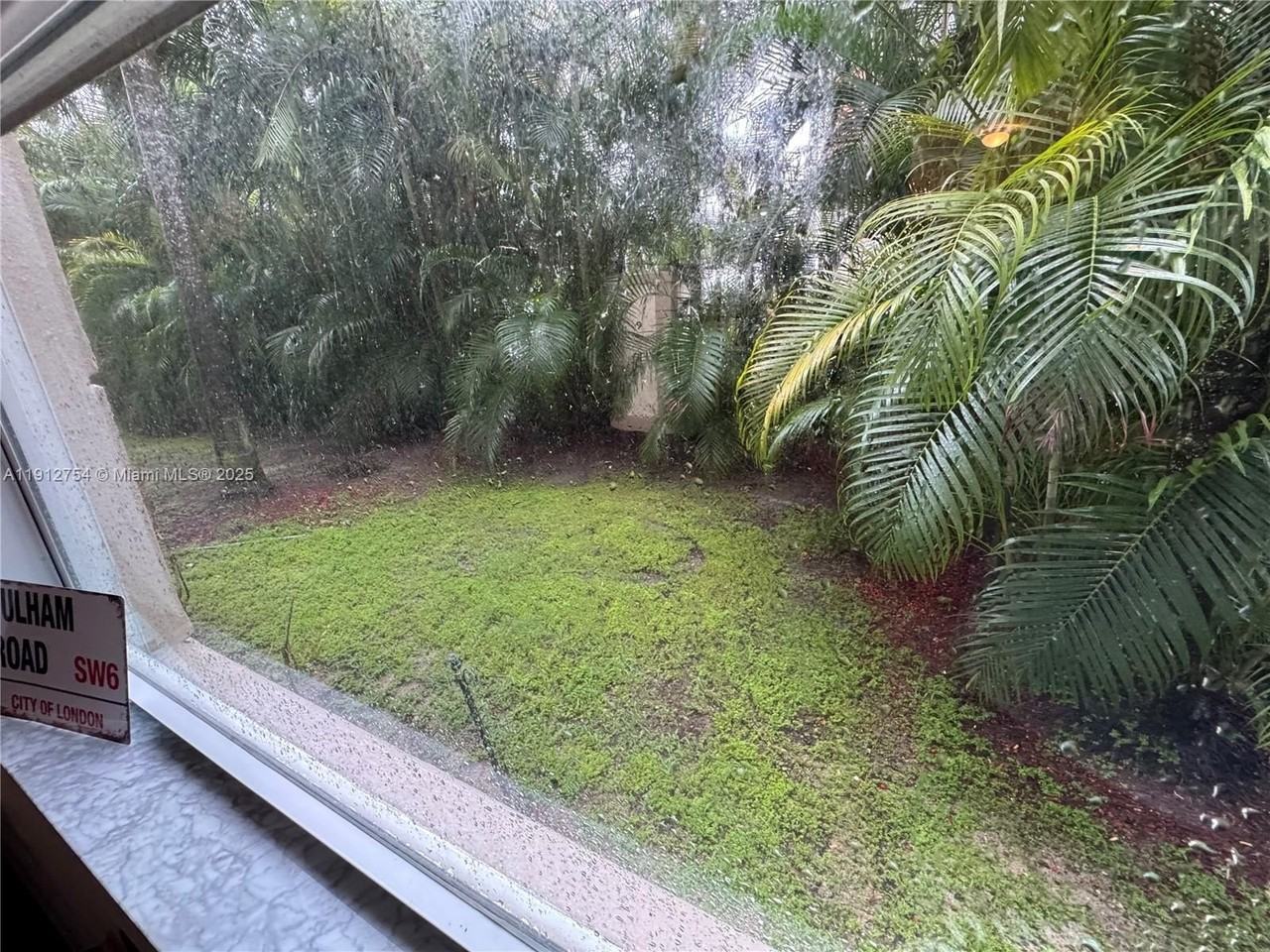 17125 N Bay Rd #3105 - Photo 5 of 37