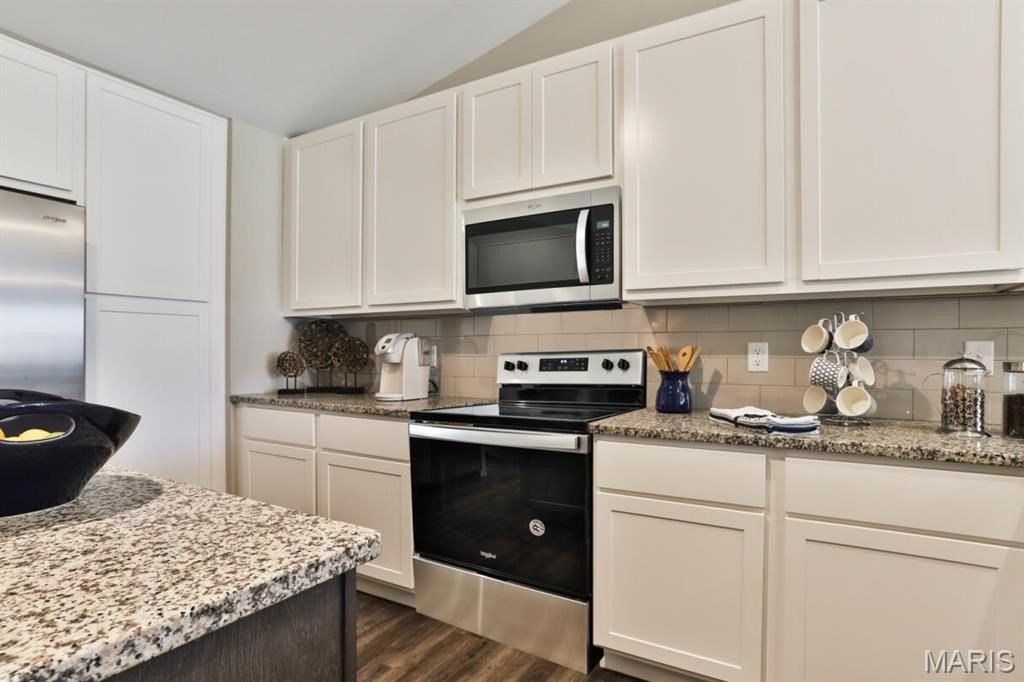 152 Estes Dr - Photo 5 of 19