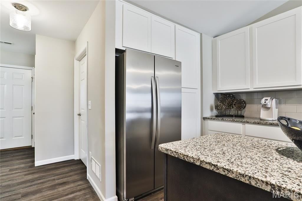 303 Red Rocks Dr - Photo 7 of 28